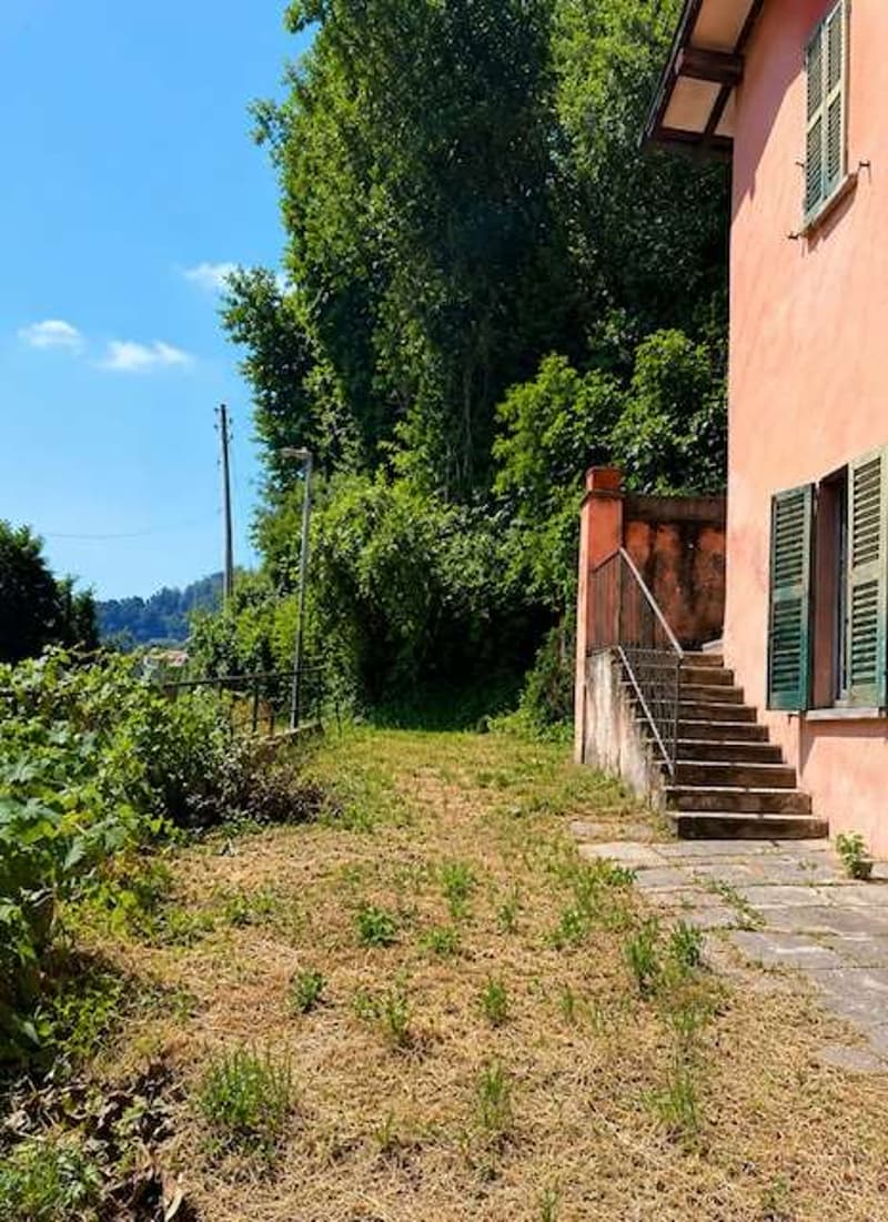 Building plot with lake view for sale in Caslano (2)