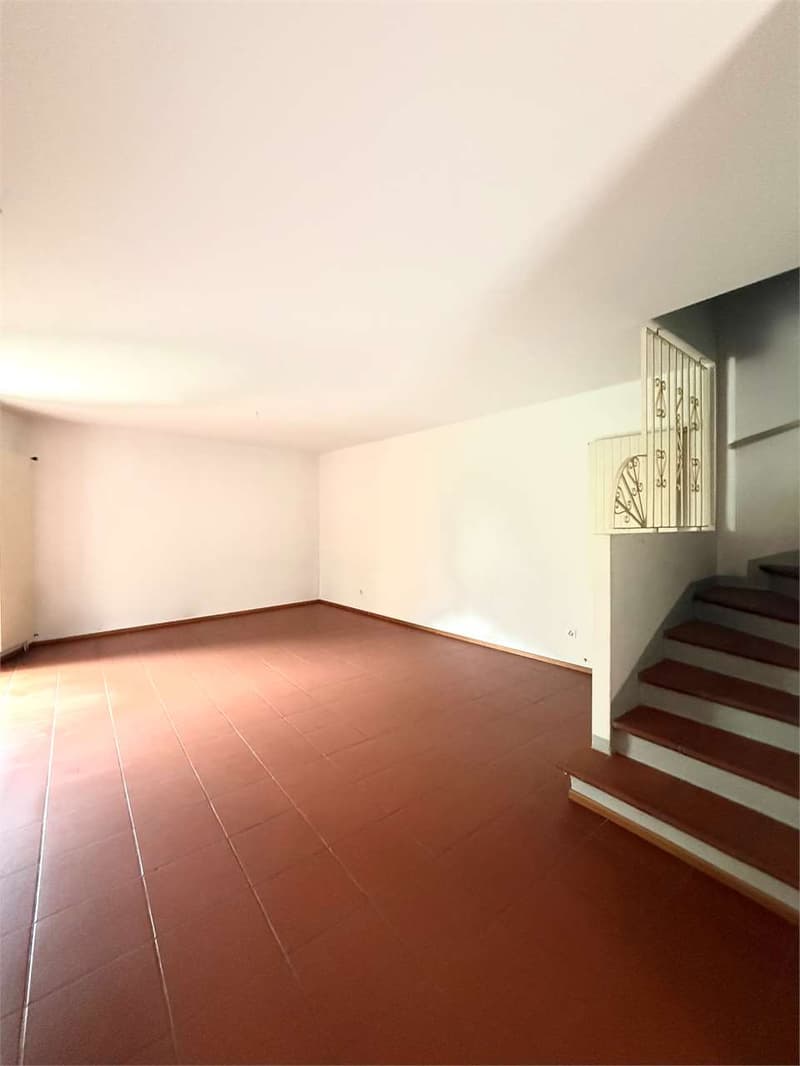 Elegante casetta di nucleo duplex con giardino a Viganello (3)
