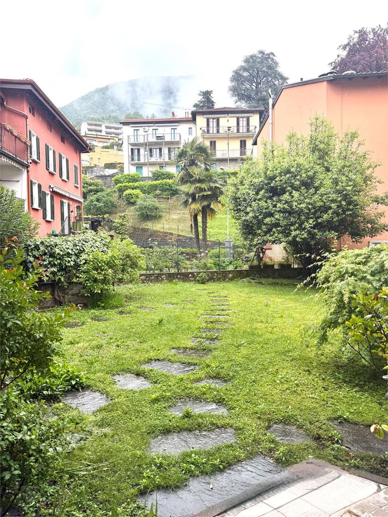 Elegante casetta di nucleo duplex con giardino a Viganello (2)