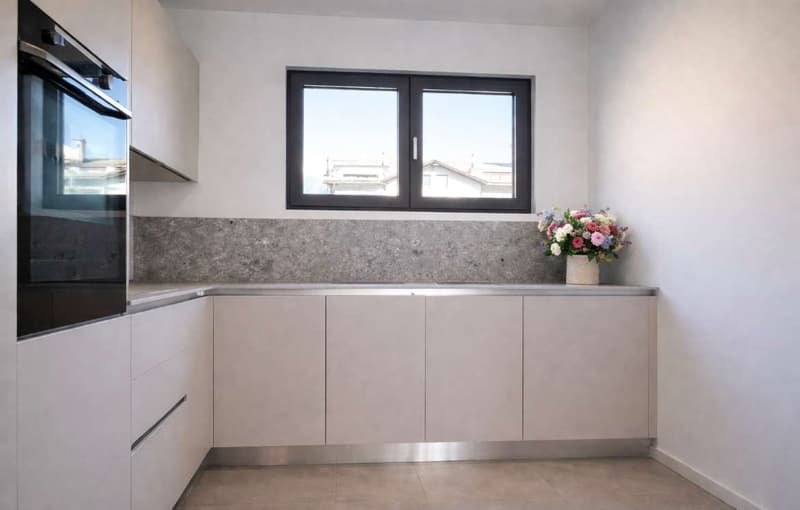 Elegantes 3.5-Zimmer-Apartment mit Terrasse in zentraler und sonniger Lage (5)