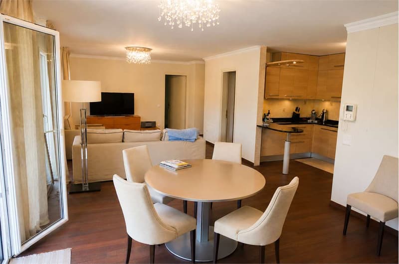 Esclusivo duplex di 4.5 locali con giardino privato e spettacolare vis (9)