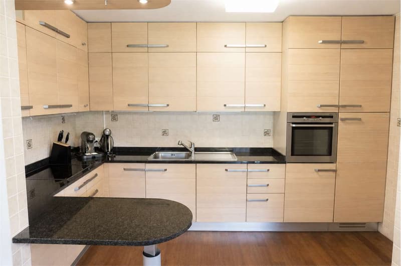 Esclusivo duplex di 4.5 locali con giardino privato e spettacolare vis (11)