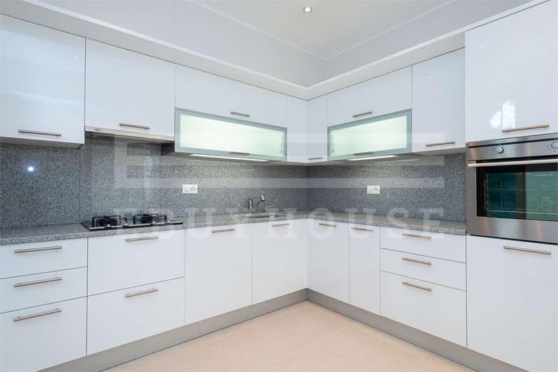 Appartement prestigieux avec jardin privé à Cassarate (5)