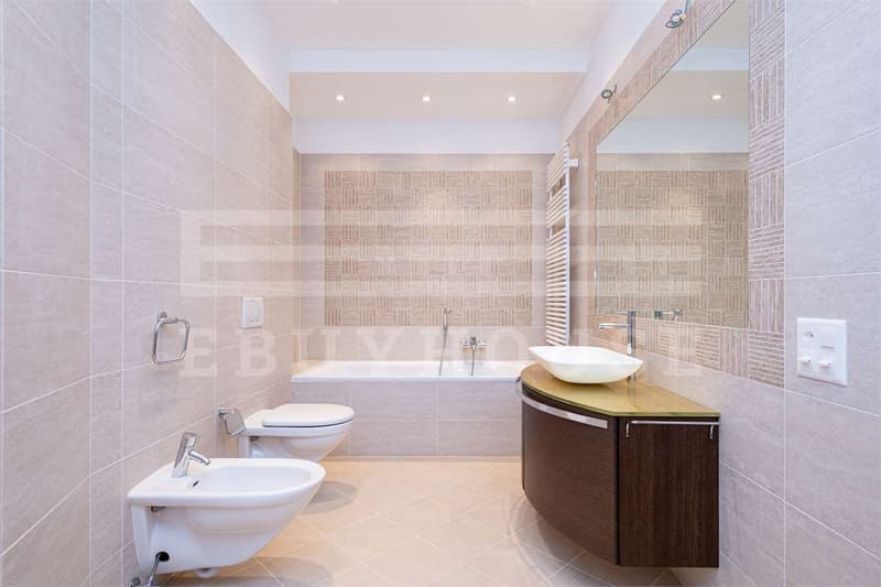 Appartement prestigieux avec jardin privé à Cassarate (12)