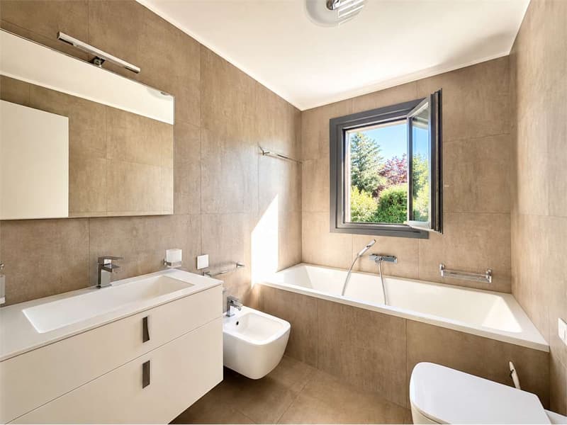 Appartamento di lusso, 4,5 locali con grande giardino privato a Pregas (5)