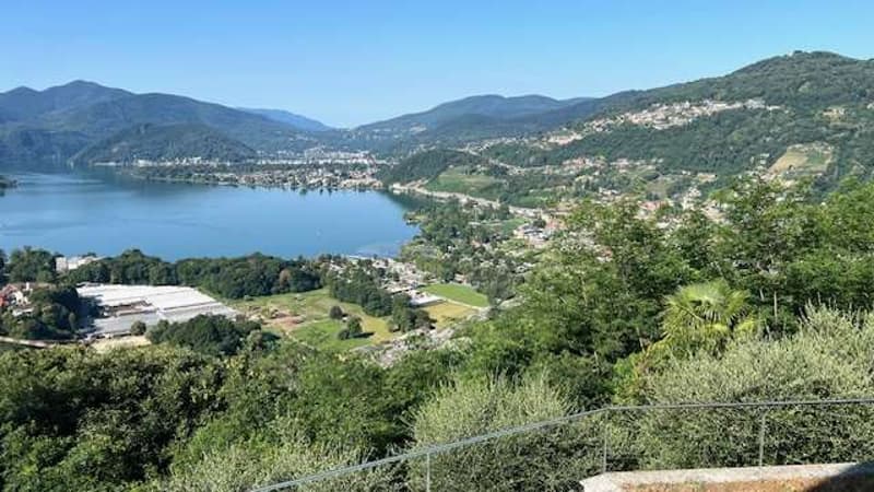 Lugano Muzzano Villa con vista lago mozzafiato piscina e bella terrazz (5)