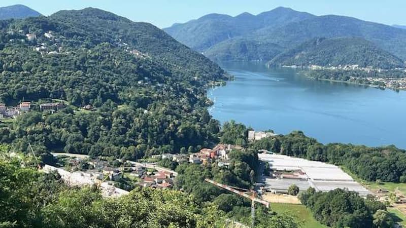 Lugano Muzzano Villa con vista lago mozzafiato piscina e bella terrazz (4)