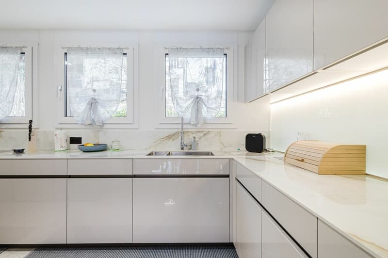 Elevated Living - Attico Panoramico con Vista Lago (5)