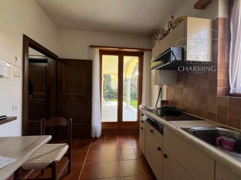 Villa indipendente con ampio parco privato a Ponte Capriasca (9)