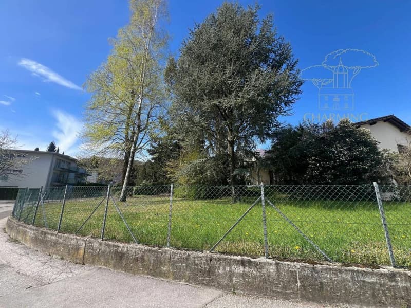 Villa con Ampio Terreno Edificabile nel Cuore di Ponte Capriasca (3)