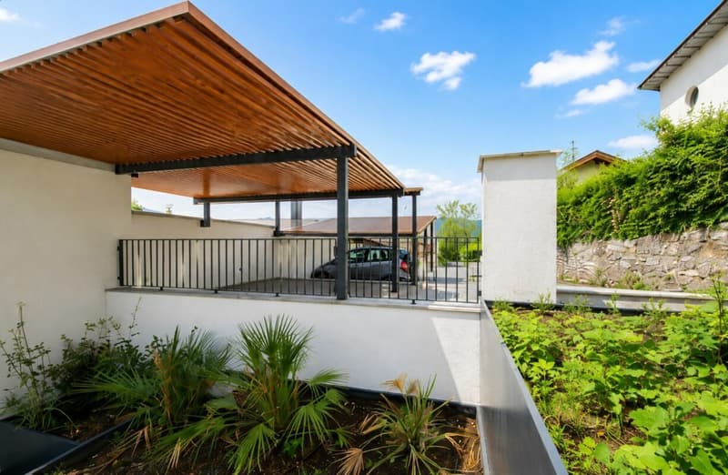 Pura - Elegant 4.5-room attic with large covered terrace and lake view (9)