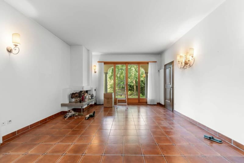 Unabhängige Villa mit großem privatem Park von 627 m2 (12)