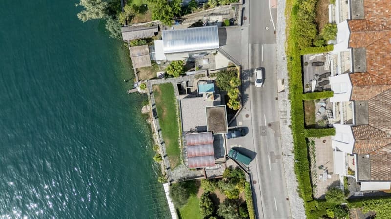 Seevilla mit Privatem Bootshaus in Morcote (1)