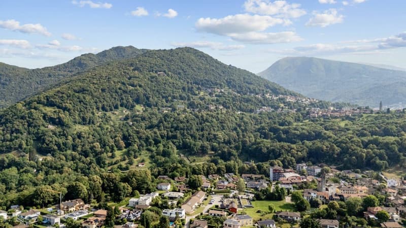 Villa indipendente con ampio parco privato di 627 m2 (9)