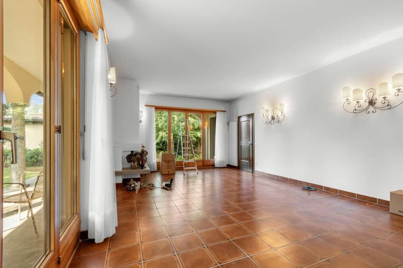 Villa indipendente con ampio parco privato di 627 m2 (15)