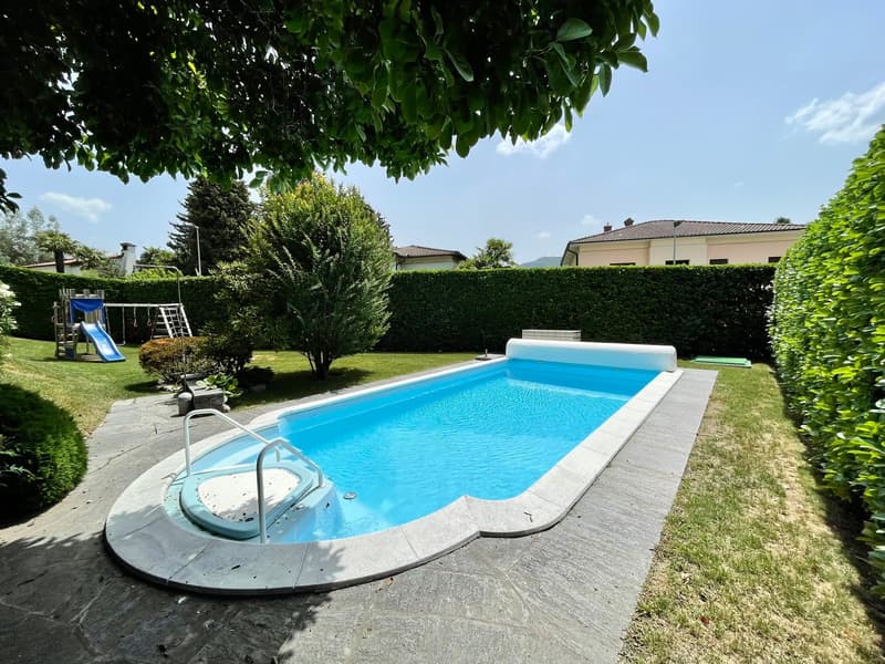Morbio Inferiore: splendido 2.5 loc. con terrazzo, giardino e piscina (1)