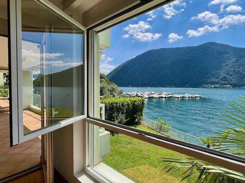 Villa au bord du lac avec accostage de bateau, maison de vacances (2)