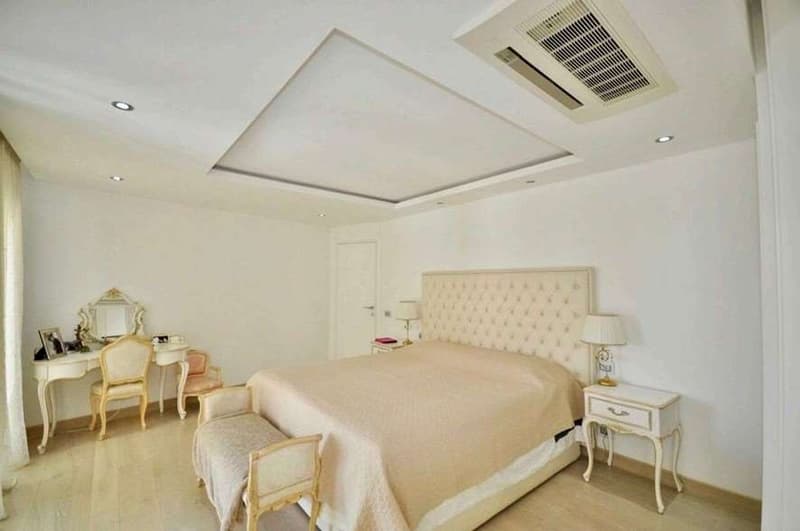 Exclusive Villa with Lake View for Rent in Comano (8)