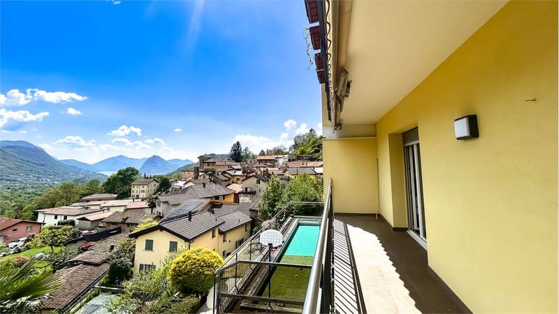 Appartement accueillant 3.5 pièces avec balcon et vue dégagée (2)