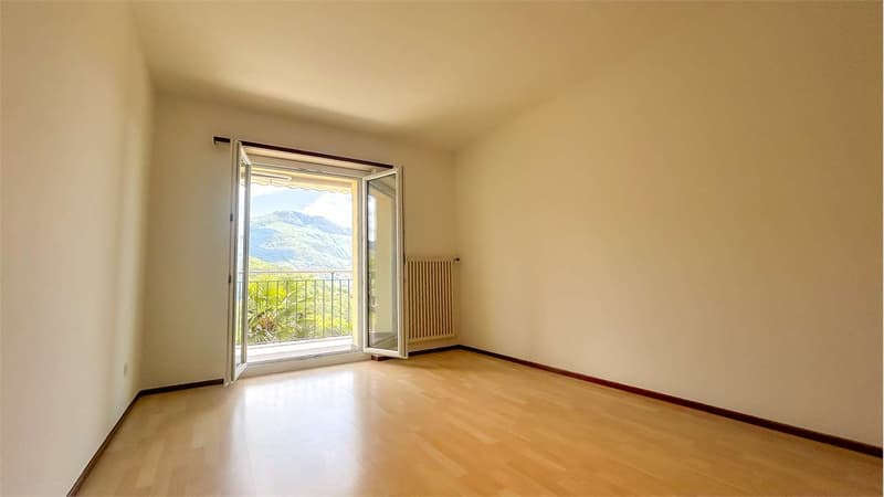 Appartement accueillant 3.5 pièces avec balcon et vue dégagée (7)