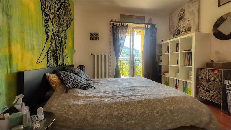 LUMINEUX 4,5 PIÈCES AVEC GRAND BALCON ET VUE DÉGAGÉE (5)