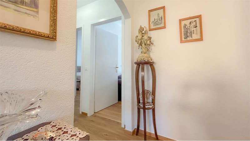 MAGLIASO: LUMINOSO TRILOCALE VICINO AI SERVIZI (11)