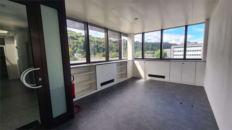 LUGANO: Prestigioso neues Büro in modernem Gebäude (6)