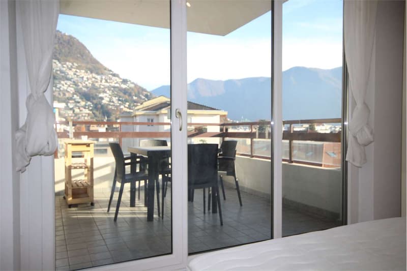 Attico con terrazza e vista aperta in prossimità del centro (9)