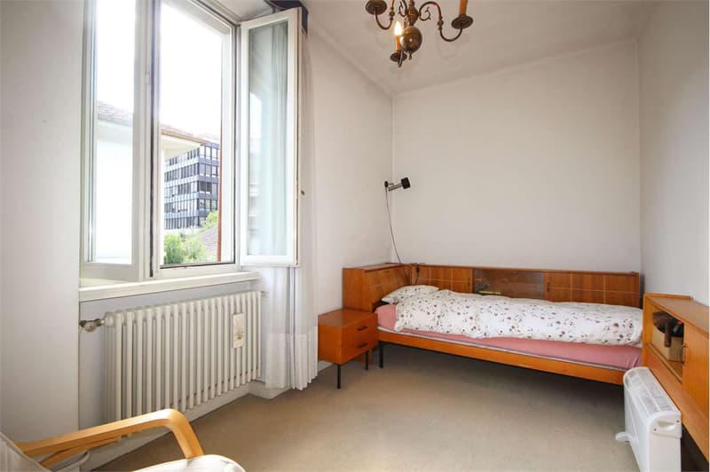 Chiasso: Period house with garden and two parking spaces in the city center (7)