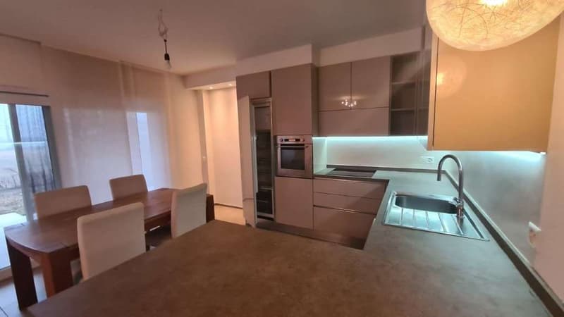 STABIO: GRANDE APPARTEMENT 4.5 PIÈCES PANORAMIQUE AVEC JARDIN (2)