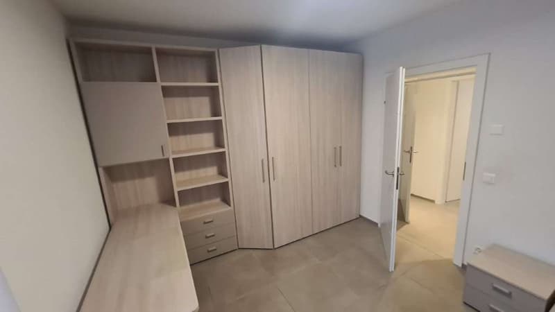 STABIO: GRANDE APPARTEMENT 4.5 PIÈCES PANORAMIQUE AVEC JARDIN (12)
