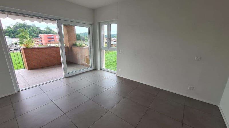 STABIO: GRANDE APPARTEMENT 4.5 PIÈCES PANORAMIQUE AVEC JARDIN (5)