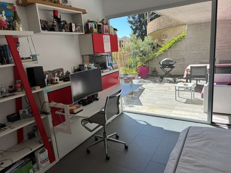 LUGANO: MODERN 4.5 ROOM APARTMENT WITH SPACIOUS TERRACE (11)