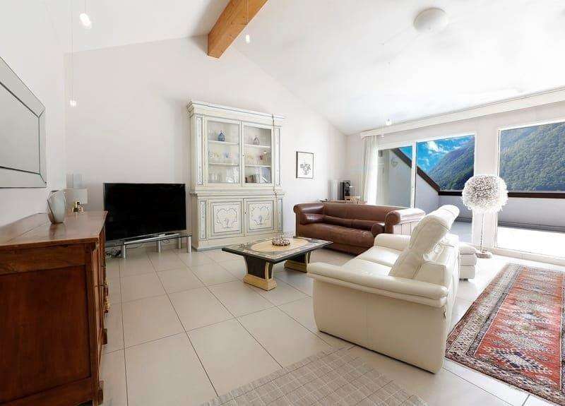 MELANO: SPLENDIDO ATTICO 270 mq  VISTA LAGO (4)