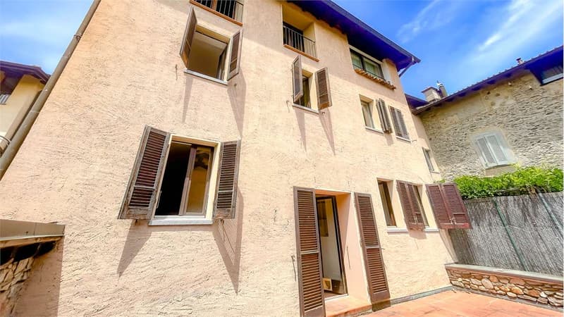 Faszinierendes Haus im Herzen von Neggio (3)