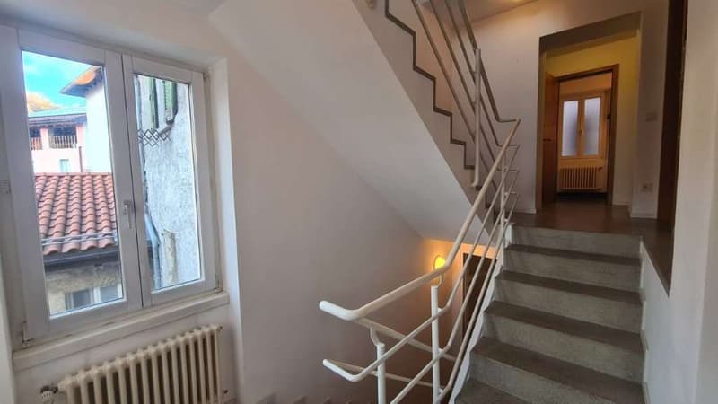 AROGNO: GROßES PANORAMAHaus IM ORTSKERN (8)