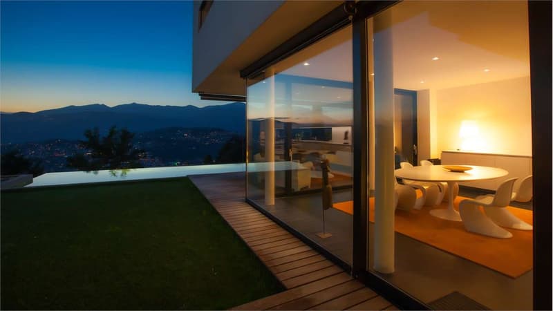 Lugano: moderne Villen mit Pool und Seeblick (5)