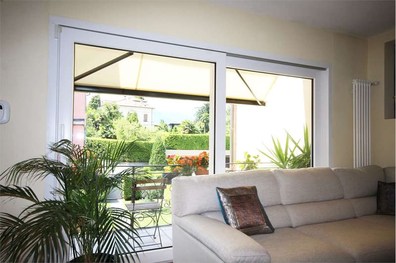 Vaste maison mitoyenne avec jardin (3)