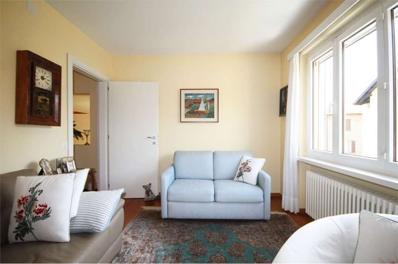Vaste maison mitoyenne avec jardin (5)