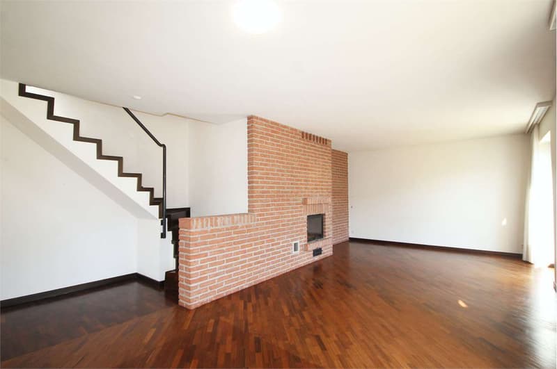 MONTAGNOLA: CASA UNIFAMILIARE CON VISTA (4)