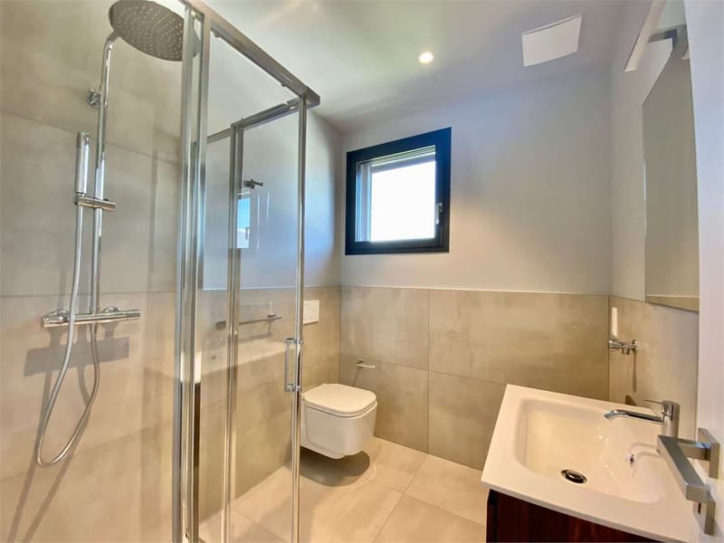 Breganzona: last furnished studio apartment on the ground floor (6)