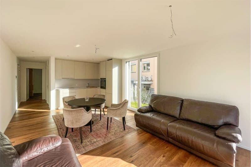 Massagno: elegant 2.5-room apartment with garden (2)