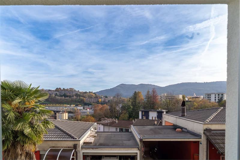 Vacallo: appartement 2.5 pièces exclusif de haute standing avec vue sur le vert (12)