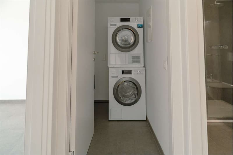Vacallo: appartement 2.5 pièces exclusif de haute standing avec vue sur le vert (10)