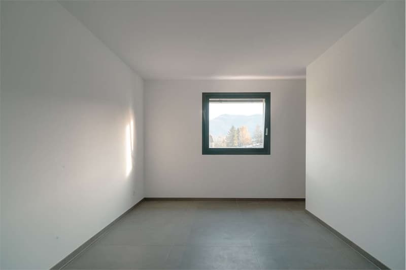 Vacallo: großes 2.5-Zimmer-Wohnung mit breiter Terrasse (9)