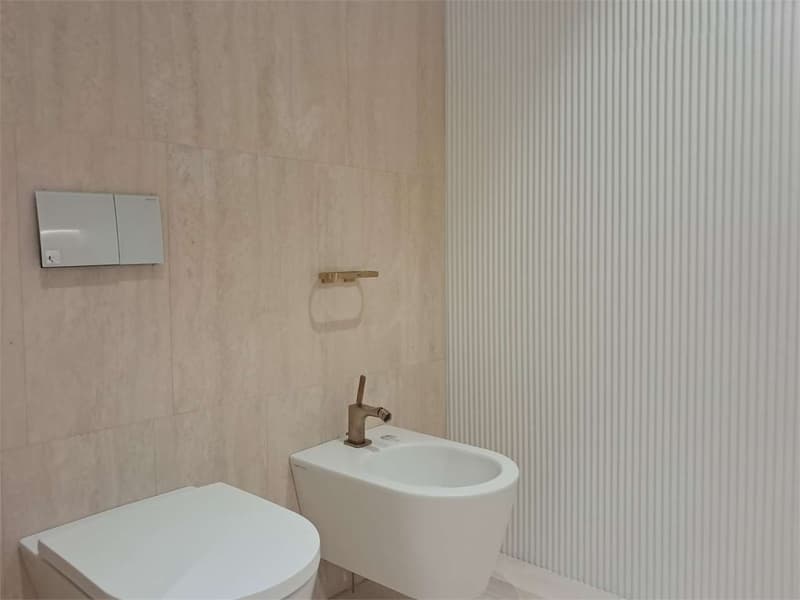 Nuovo attico di rappresentanza di 5,5 locali con piscina e giardino (10)