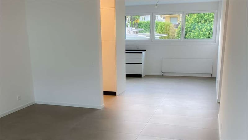 PORZA: APPARTAMENTO 3,5 LOCALI RINNOVATO (5)