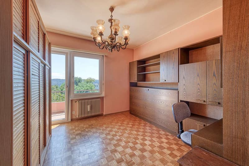 CASTEL S. PIETRO: VILLA WITH GREAT POTENTIAL FOR RENOVATION (8)