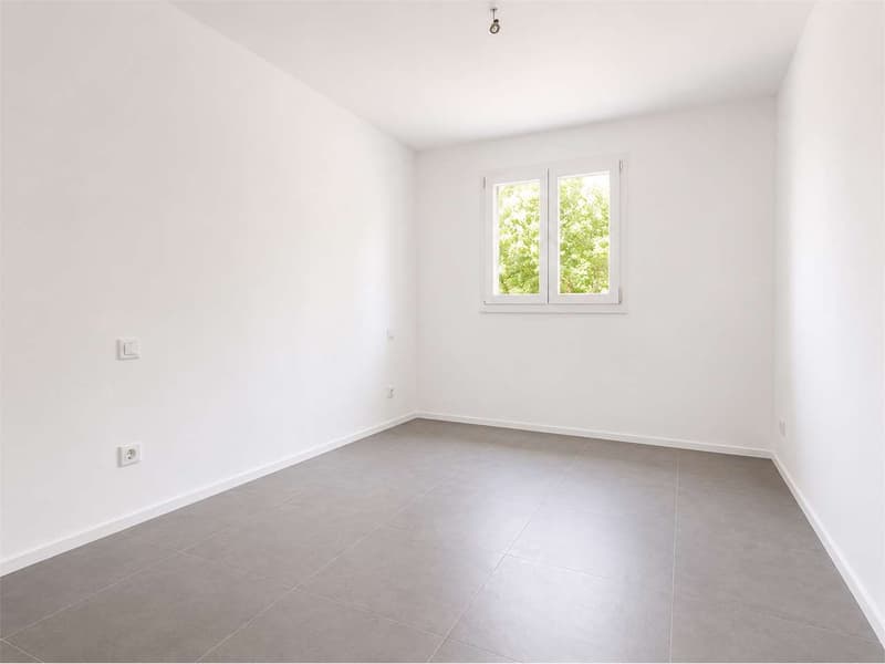 Vacallo: elegant 2.5-room modern apartment with terrace (4)