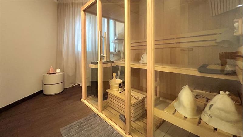 Prestigious Apartment with Breathtaking Lake View (12)